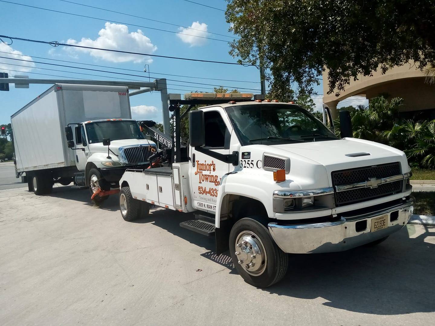 Juniors Towing Llc (11)